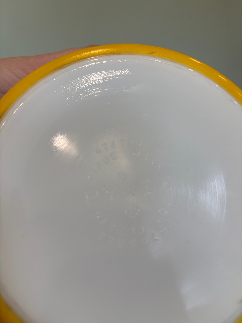 Pyrex Sunflower Daisy 473 with Lid - Picture 5 of 5